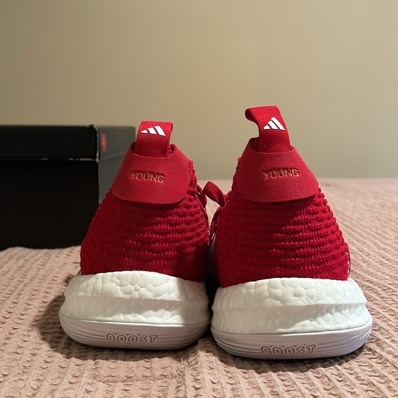 Trae Young 2s - Picture 3 of 5